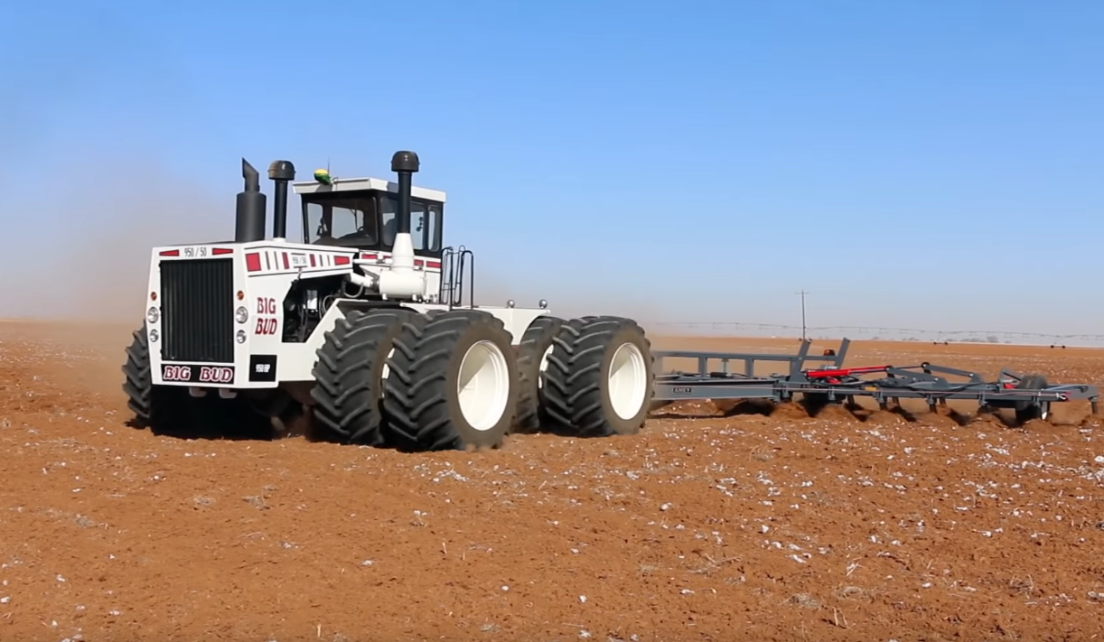 Big Bud 950/50 - World’s Top 10 biggest tractors in 2022